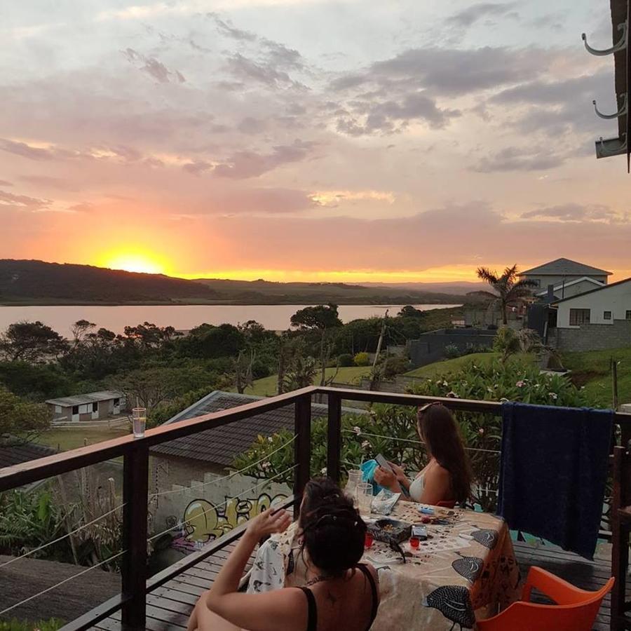 Sensayuma Backpackers Hostel Tugela Mouth Bagian luar foto